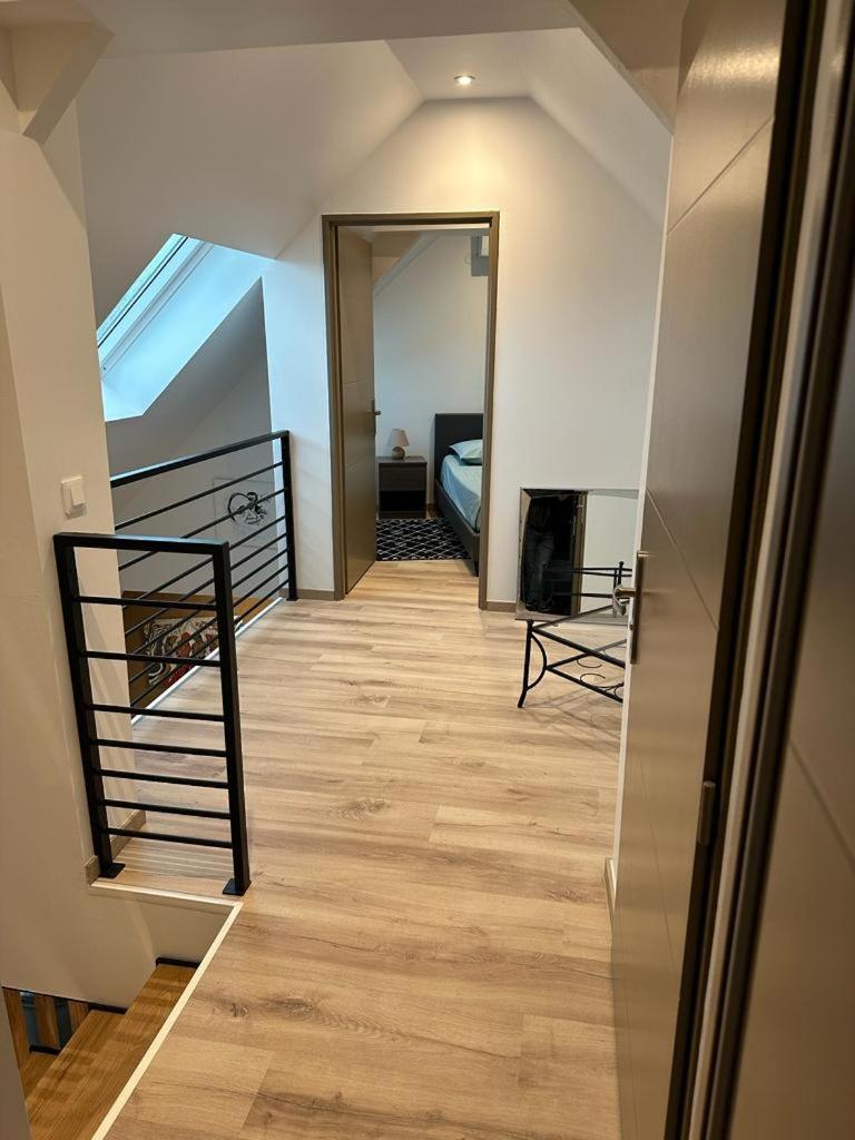 Spacious Flat Close To The Railway Station Troyes Room photo